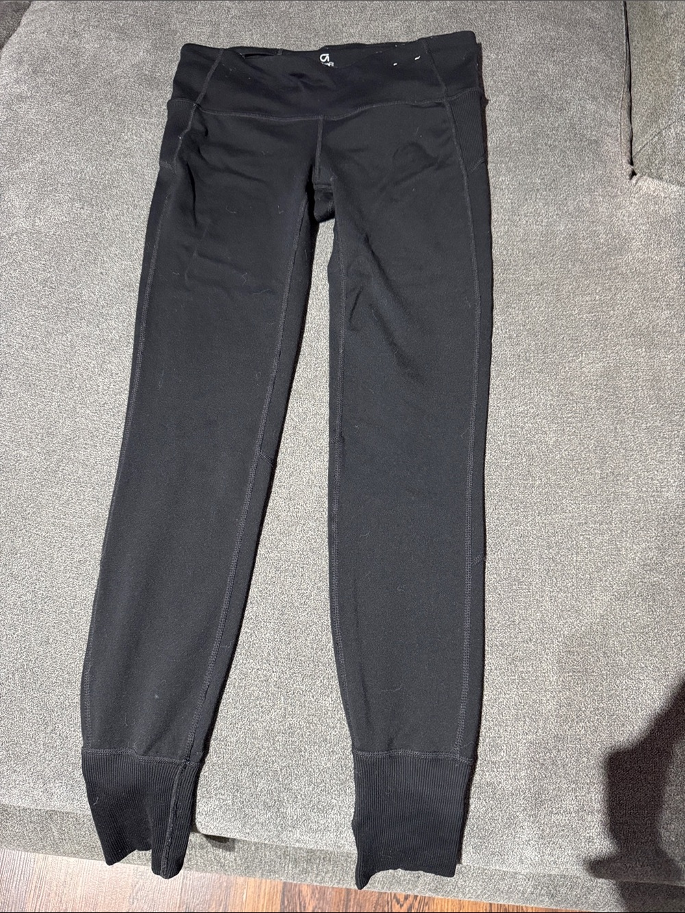 GAP Fit Black Leggings with Cuffed Ankles- small